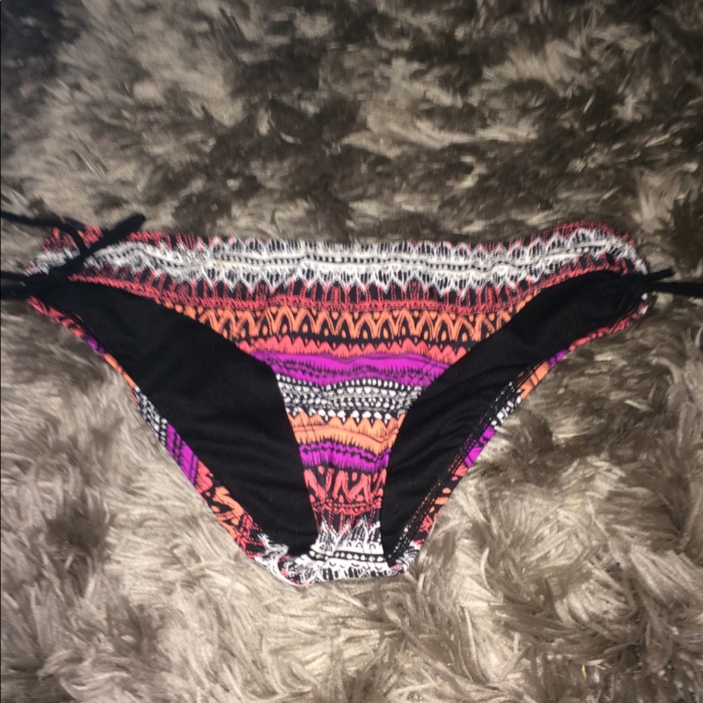 Bikini bottoms